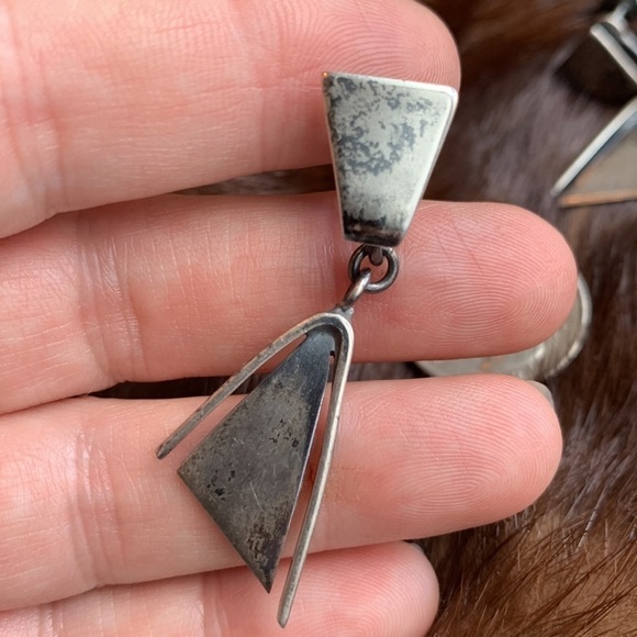 Maxwell Chayat Vintage Sterling Silver Screwback Modernist Earrings - Picture 7 of 13